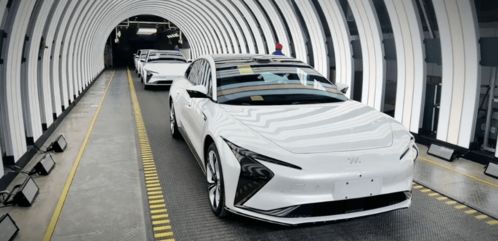 智己雙班風潮涌動 臨港奏響交付新篇章